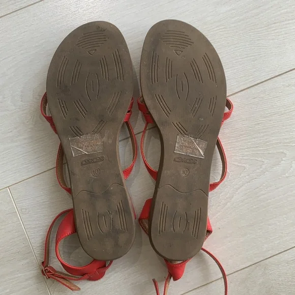 ModCloth Red Strappy Sandals size 10 - Picture 11 of 12